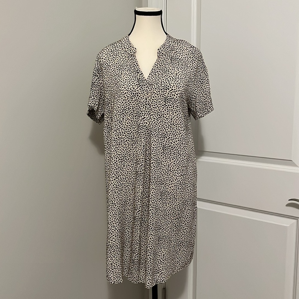 H&M Collared Spot Dress 💚